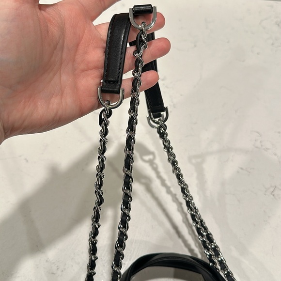 NWT Michael Kors Large Black Shoulder Bag - Picture 5 of 13